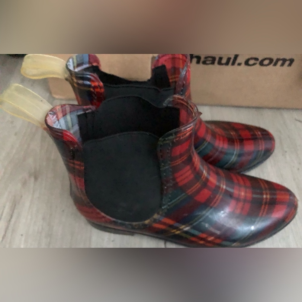 Ardene Plaid Ankle Rain Boots sz 10